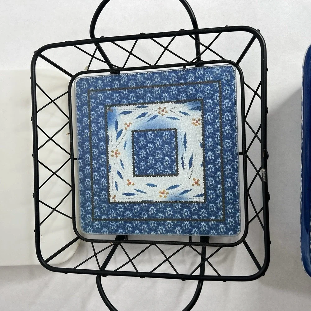 Temptations By Tara Old World Blue Casserole Dish Trivet Cooling‎ Rack Lid 2 Qt